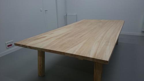Table de réunion